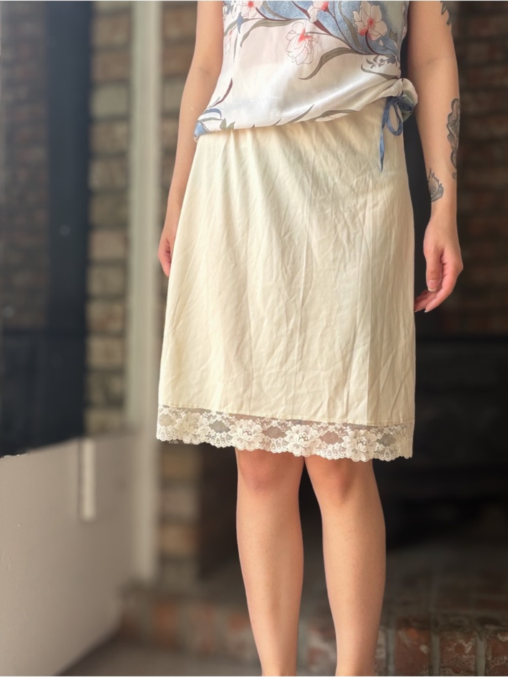 Vintage lace trim cream satin above the knee slip skirt
